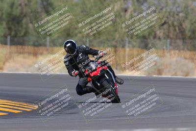 media/Oct-03-2022-Moto Forza (Mon) [[5f077a3730]]/Intermediate Group/Session 3 (Turn 3)/